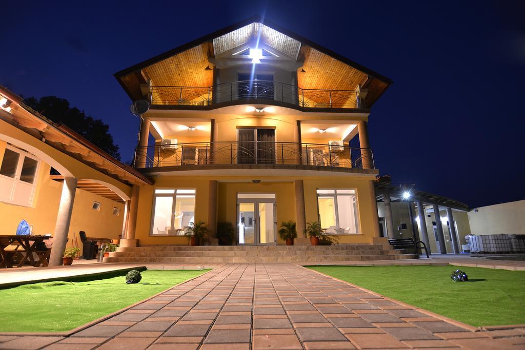 Hotel Casa Marina Ieşelniţa Exterior foto